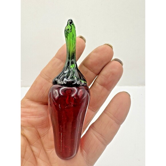 VYG Glass Murano Style Red Jalapeno Chili Pepper Decor 3." Long Hand Blown - Picture 2 of 7